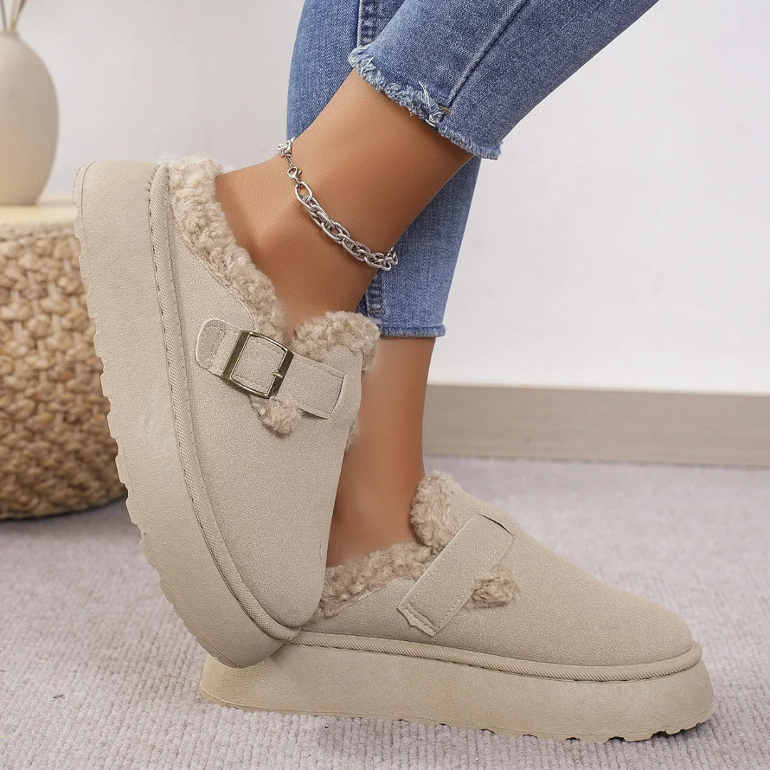 Cozy Women's Fur-Lined Slippers with Adjustable Platform