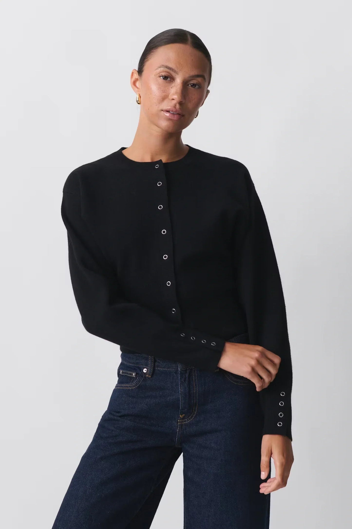 Elegant Button-Front Blouse with Versatile Straight Cut and Cuff Details