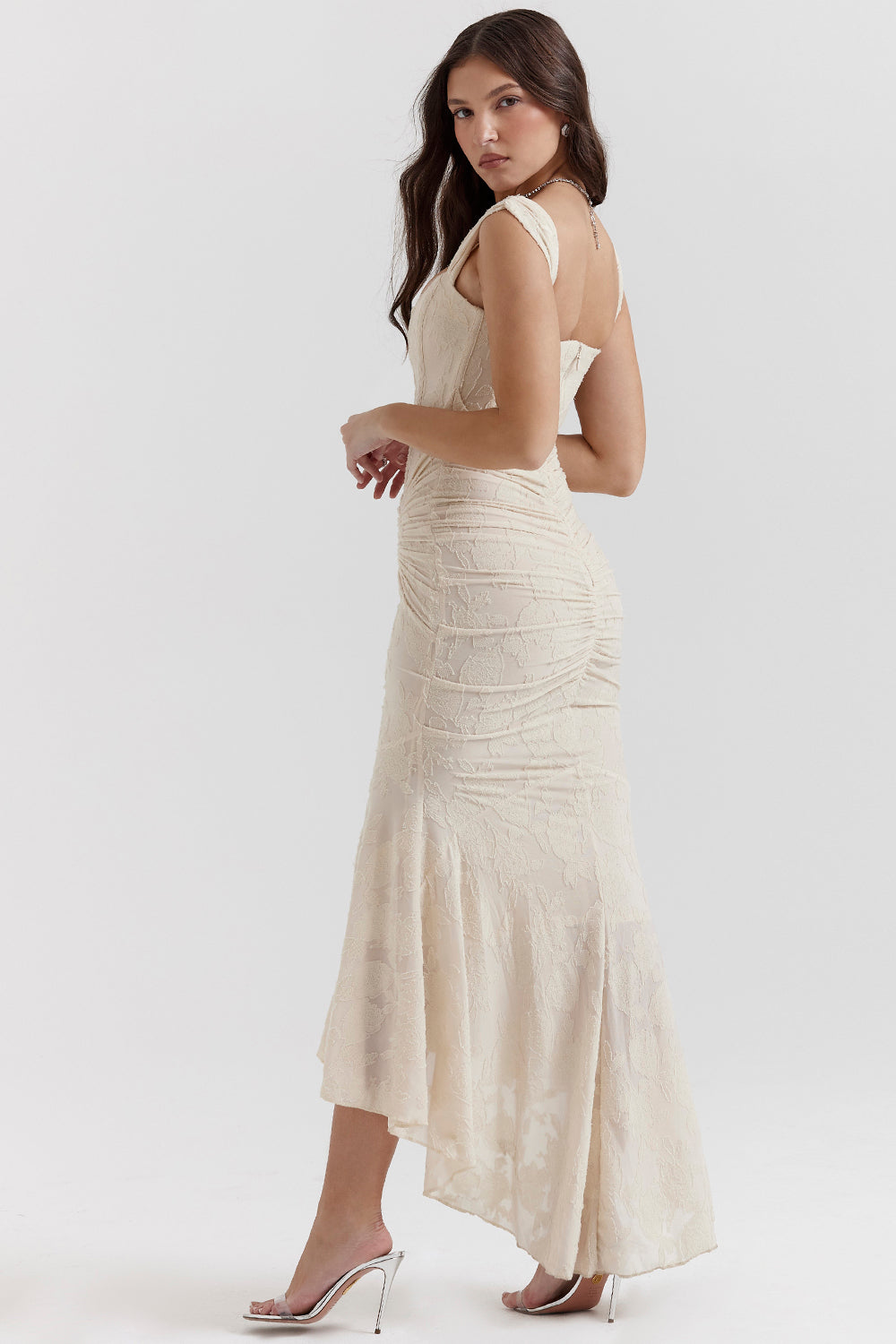 Flowy Curve-Enhancing Waist Dress