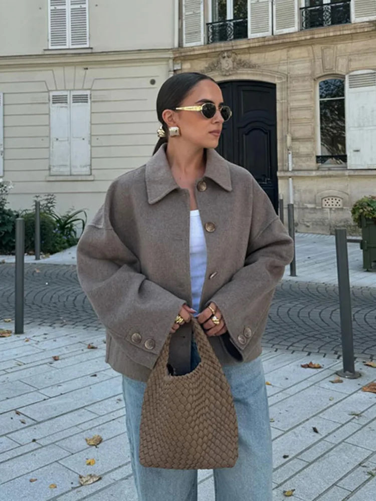 Elegant Quilted Lapel Jacket for Transitional Seasons