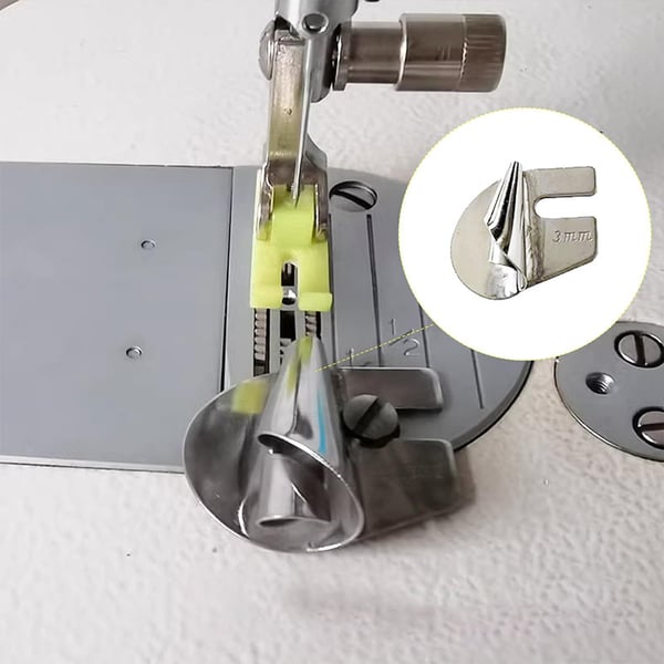 HeelMaster™ - Precision Edge Hemming Foot for Clean Finishes