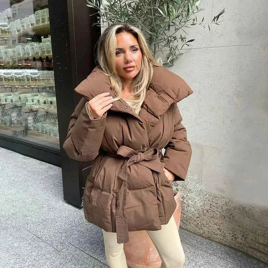 Women's Belted Puffer Coat with Wide Collar and Cozy Lining