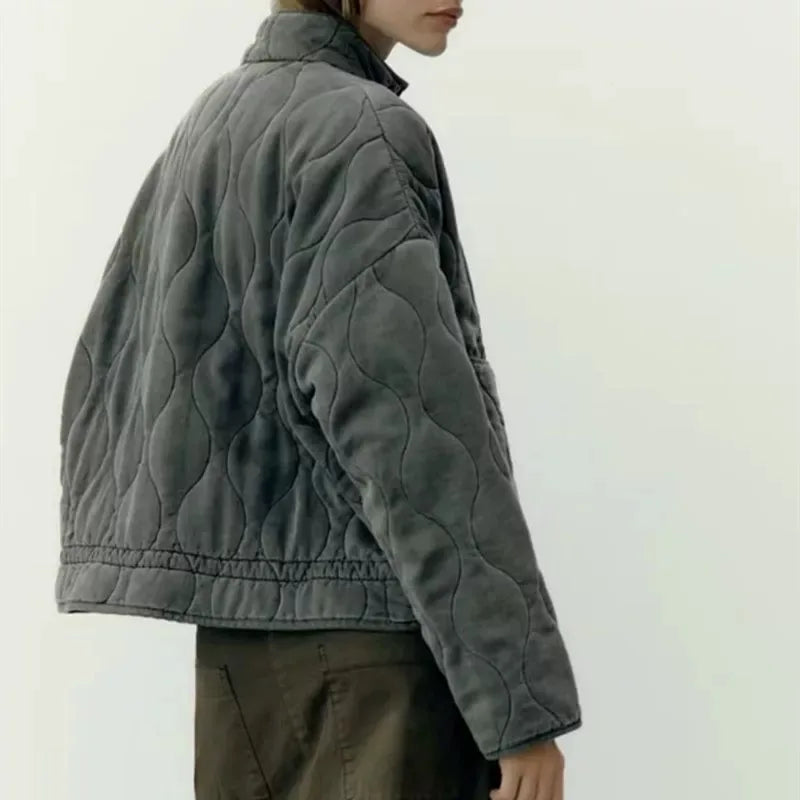 Vintage Quilted Jacket with Classic Stitch Detailing