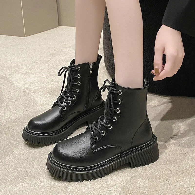 Warmova™ - Cozy Fleece-Lined Women's Ankle Boots