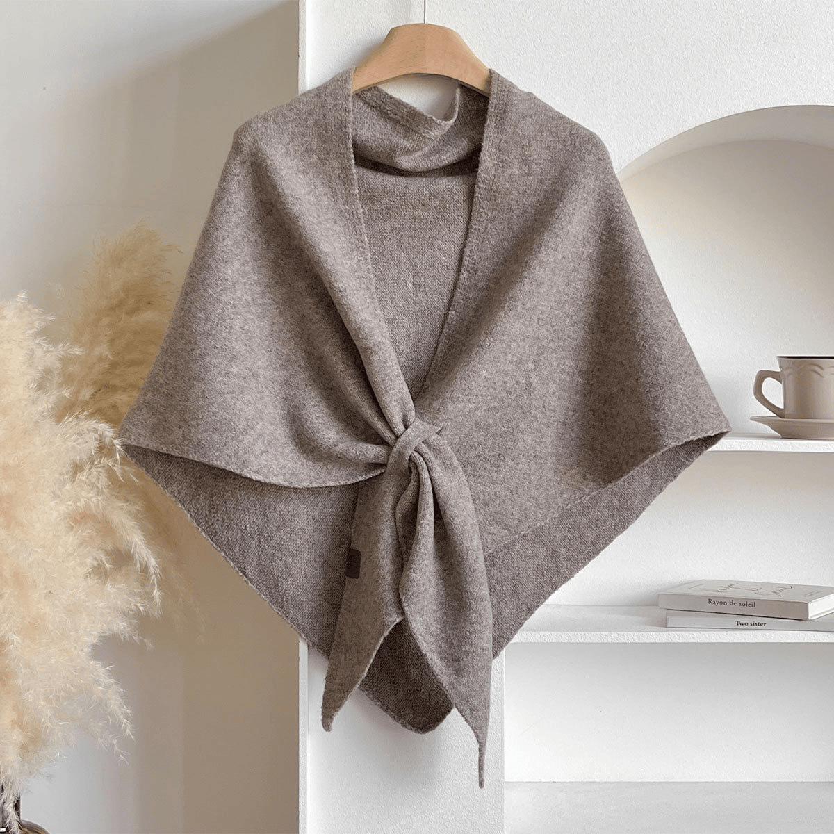 Cozy Lightweight Scarf for Everyday Style