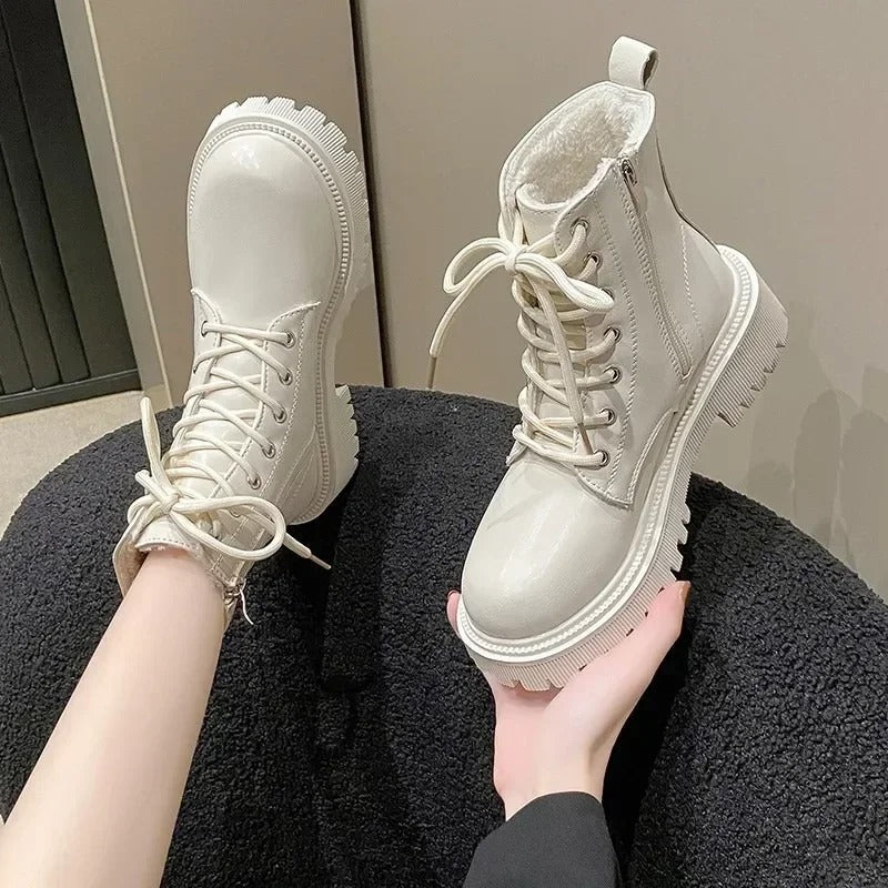 Warmova™ - Cozy Fleece-Lined Women's Ankle Boots