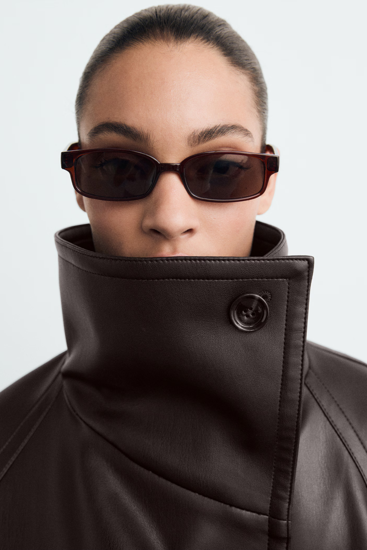 Sleek Lightweight Windbreaker Jacket