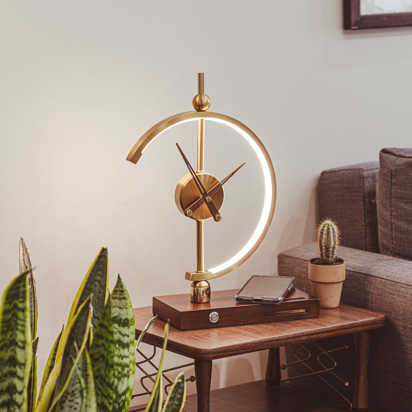 GlowCharge - Clear Desk, Bright Light, Wireless Phone Charging Made Easy