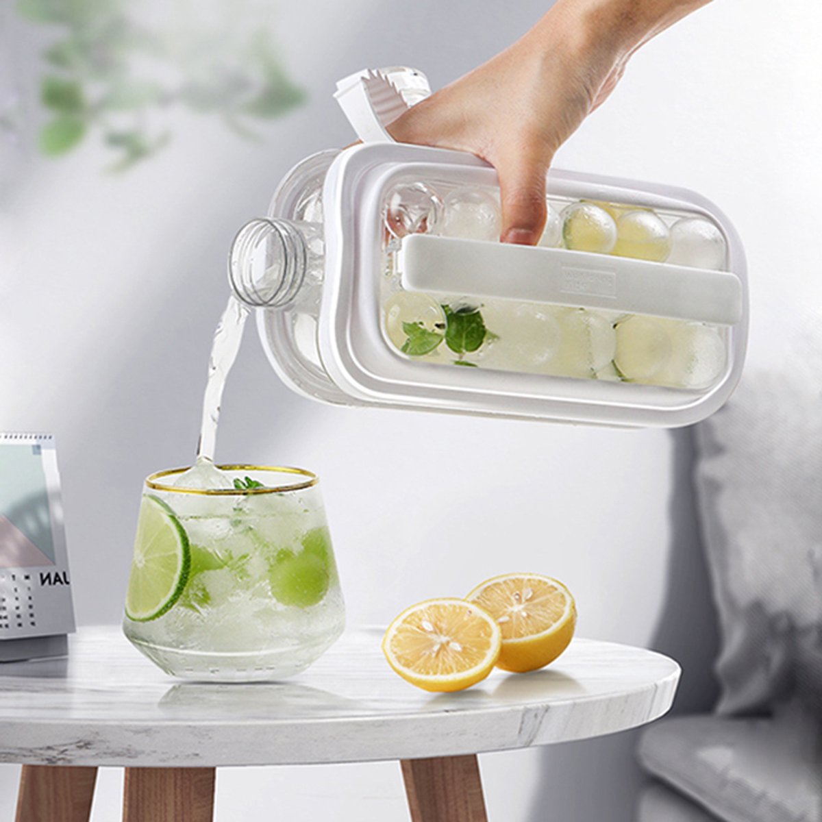 Compact Countertop Ice Cube Maker for Home and Office