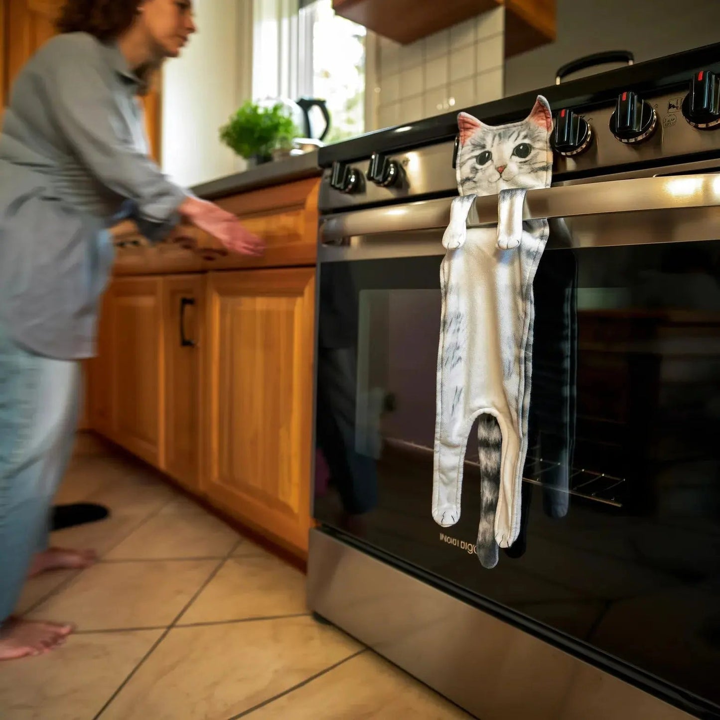 CozyNest™ - Cat Motif Soft Cotton Towel
