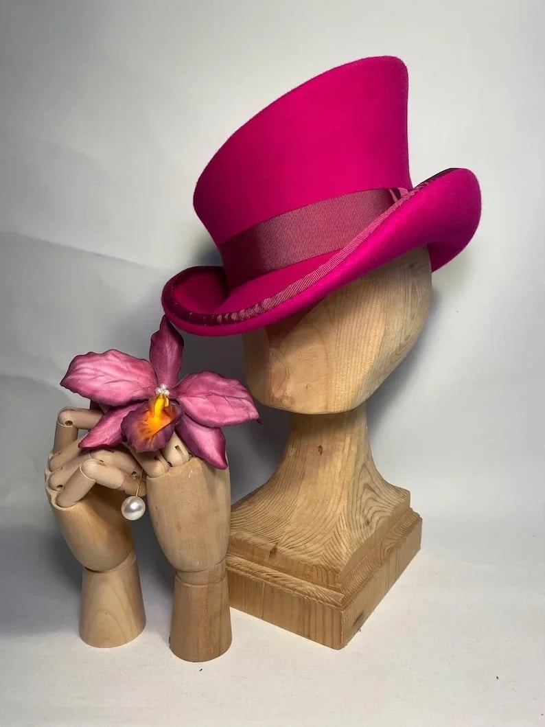 Sleek Twist Knit Hat for Effortless Style