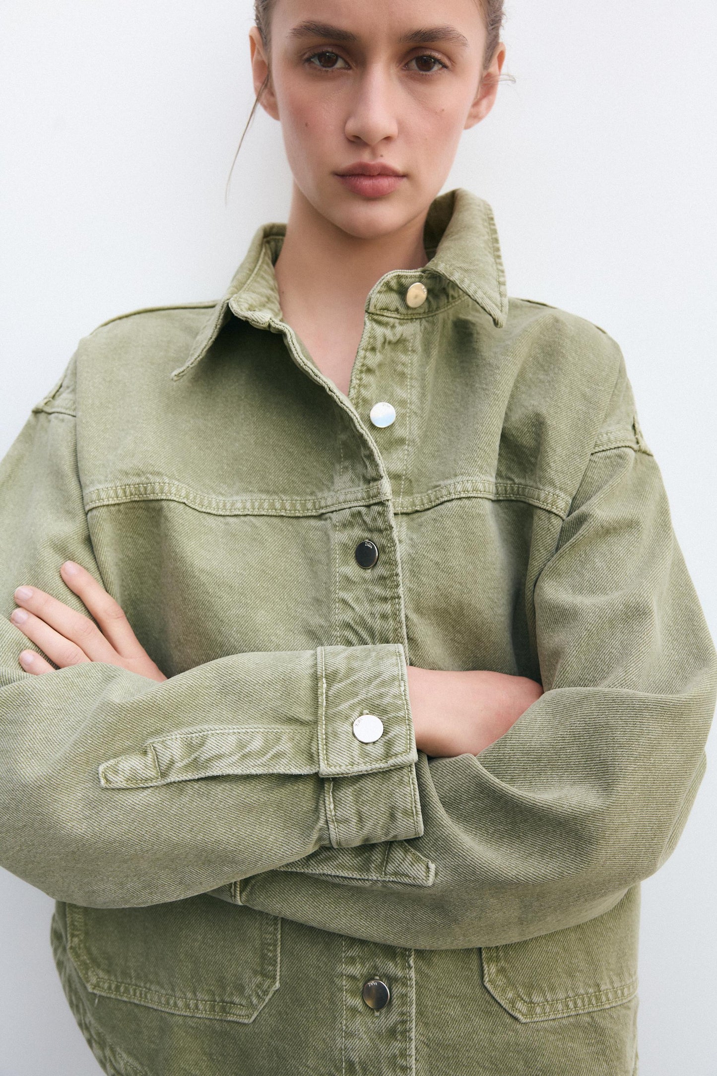 Classic Khaki Denim Jacket for Everyday Style