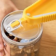 FlexiTwist™ - Easy Grip Bottle Opener Tool