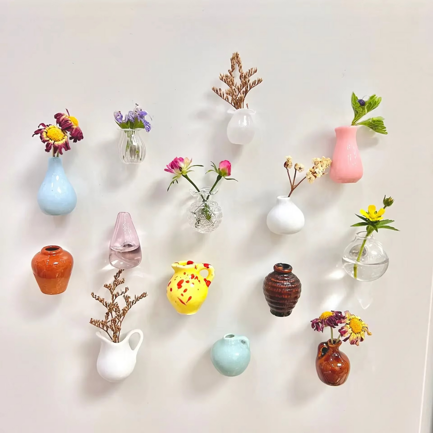 Set of 5 Mini Magnetic Flower Vases for Modern Home Decor